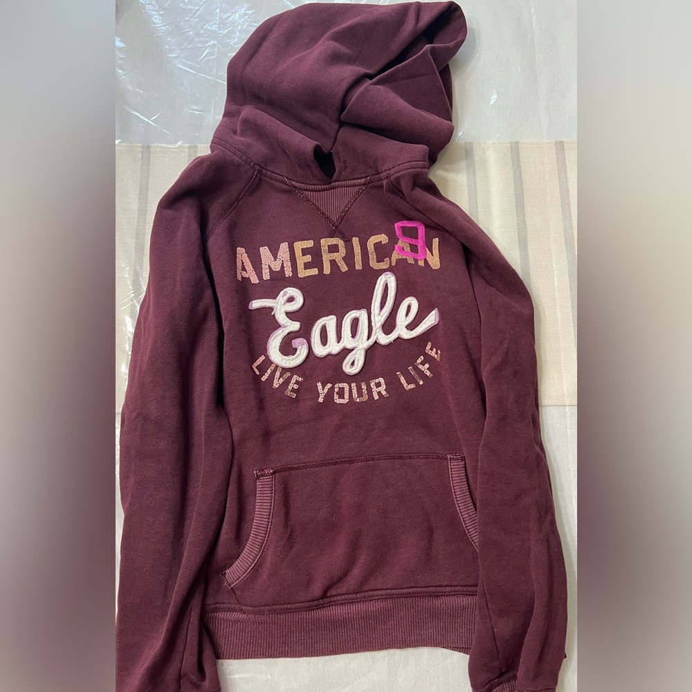 Women’s American Eagle sweatshirt